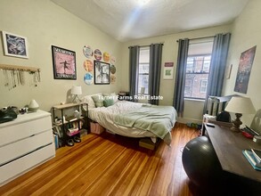 1412 Commonwealth Ave, Unit 17 in Boston, MA - Building Photo - Building Photo