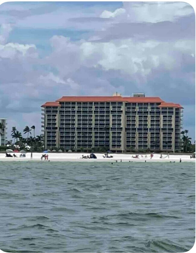 property at 180 Seaview Ct