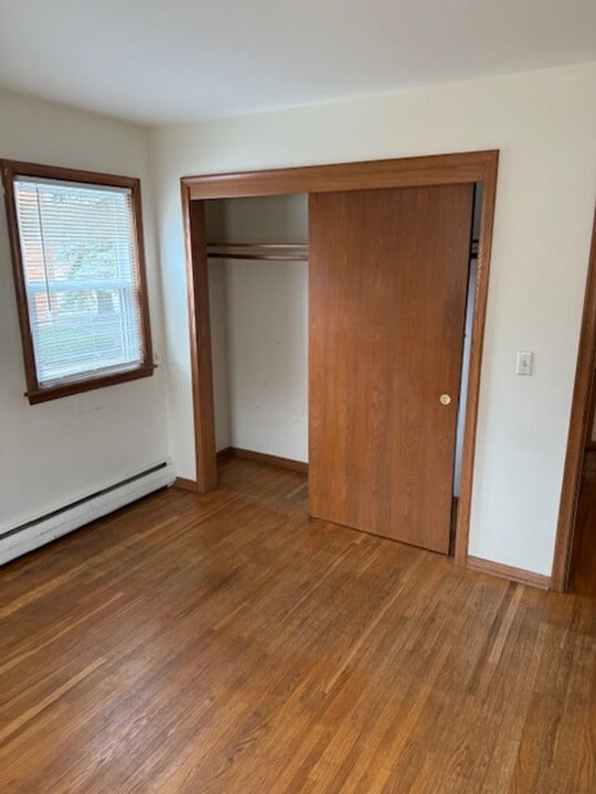 1001/15 East 66th St. in Richfield, MN - Building Photo