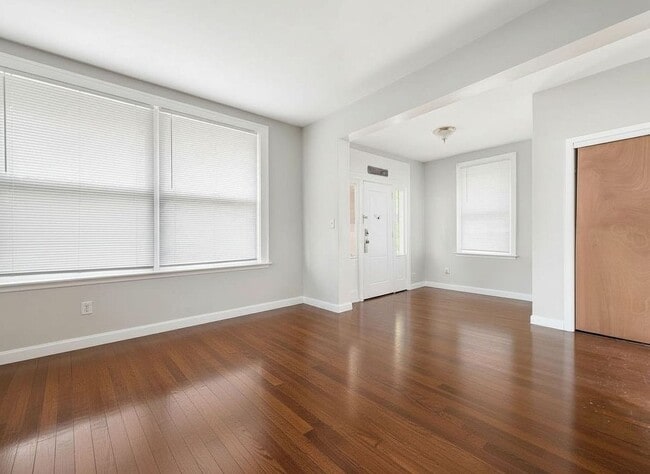 227 E Northwood Ave in Columbus, OH - Building Photo - Building Photo