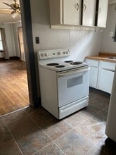 226 Western Ave in Waterloo, IA - Building Photo - Building Photo