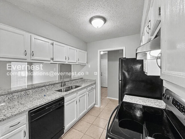 6260 Somerset Dr in Horn Lake, MS - Building Photo - Building Photo