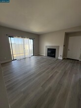 109 Schooner Ct in Richmond, CA - Building Photo - Building Photo