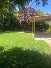 1875 E Niles Ave in Fresno, CA - Foto de edificio - Building Photo