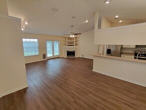 1308 Fern Hill Ct in Tallahassee, FL - Building Photo - Building Photo