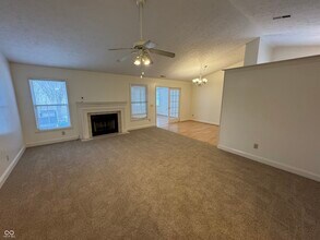 5632 Rains Ln in Indianapolis, IN - Building Photo - Building Photo