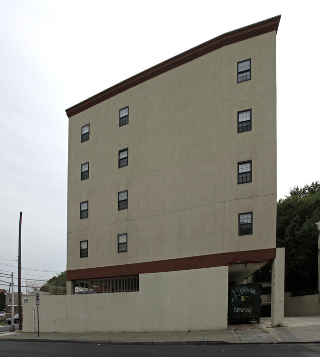 Belmont/McBride Apartments in Paterson, NJ - Building Photo - Building Photo