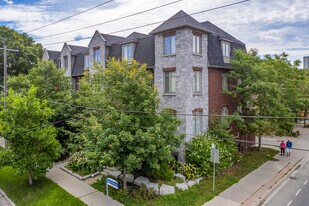 221A-227B Glen Park Av in Toronto, ON - Building Photo