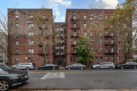 5715 15th Ave in Brooklyn, NY - Foto de edificio - Building Photo