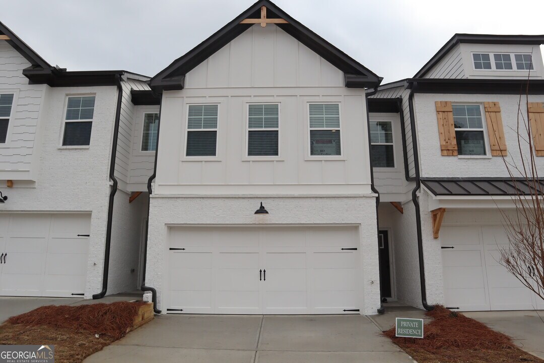 128 Auburn Valley Wy in Auburn, GA - Building Photo