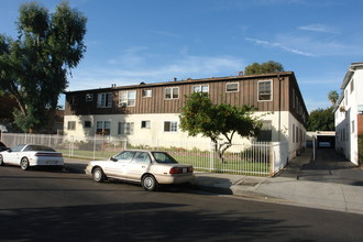 6649 Sepulveda Blvd in Van Nuys, CA - Building Photo - Building Photo