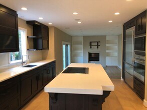 945 Willowleaf Way in Rockville, MD - Building Photo - Building Photo