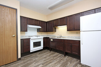 Park Terrace Apartments in Mahnomen, MN - Building Photo - Building Photo