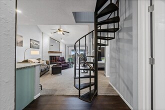 2417 Hartford Rd in Columbia, MO - Building Photo - Building Photo