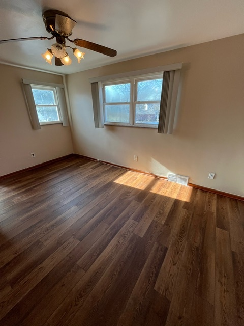 3409 Warren Rd, Unit Upper in Cleveland, OH - Building Photo