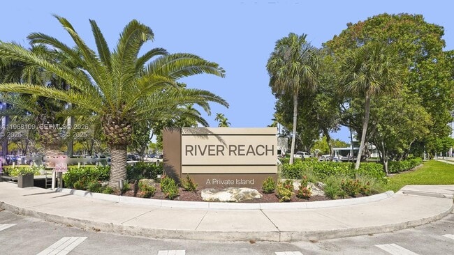 1301 River Reach Dr in Fort Lauderdale, FL - Foto de edificio - Building Photo