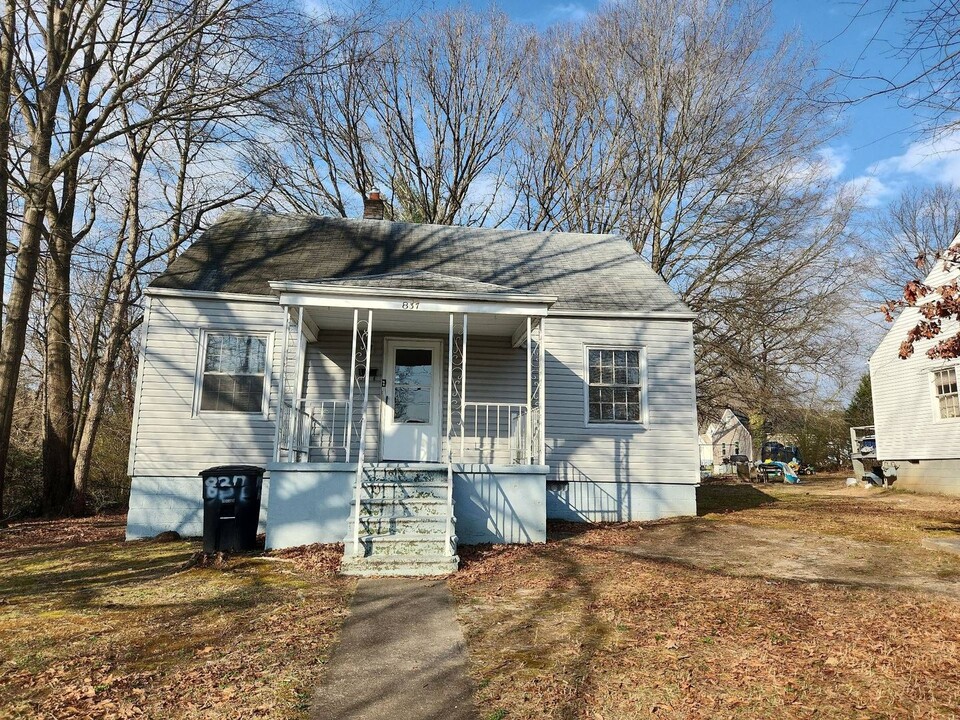 837 Melrose Ave in Danville, VA - Building Photo