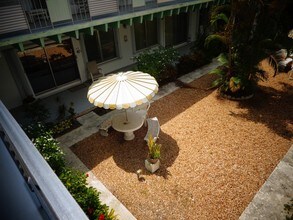 702 N Federal Hwy in Lake Worth, FL - Foto de edificio - Building Photo