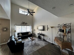 1233 Ave De Las Casas in Lady Lake, FL - Building Photo - Building Photo