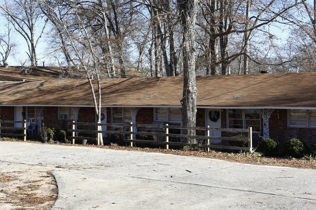 Walker Street Apartments in Jackson, GA - Building Photo - Building Photo