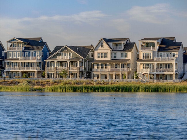Vida at Daybreak Phase 1 in South Jordan, UT - Foto de edificio - Building Photo