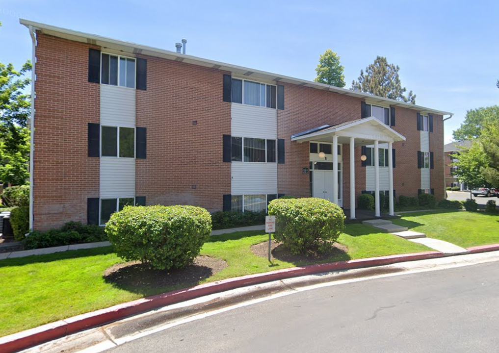 Linden Colonial in Salt Lake City, UT - Foto de edificio