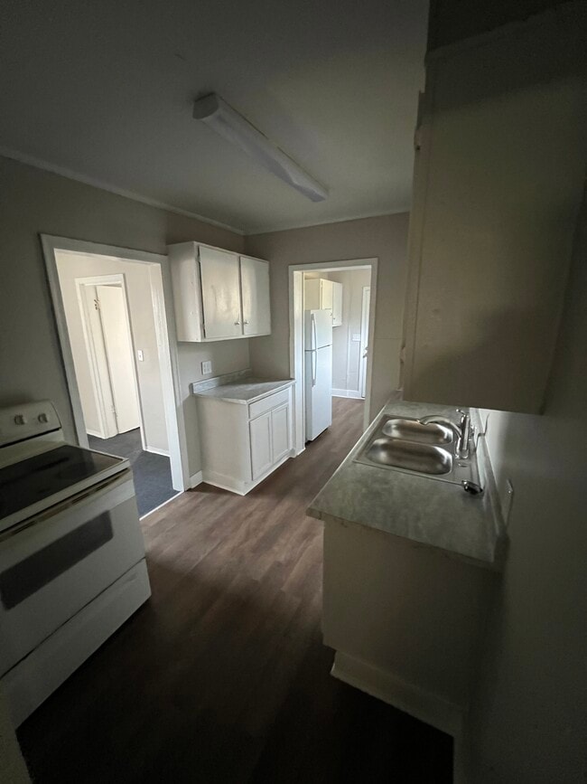 3614 Norwich St in Brunswick, GA - Building Photo - Building Photo