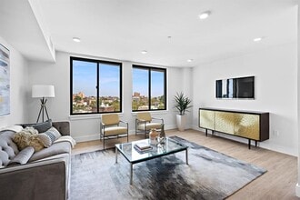 136-144 Summit Ave in Jersey City, NJ - Building Photo - Building Photo