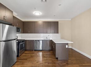 4401 Bergenline Ave in Union City, NJ - Building Photo - Building Photo