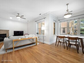 3137 W Palmer Square in Chicago, IL - Building Photo - Building Photo