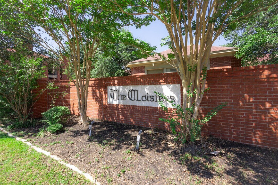 1552 Bennett St in Bryan, TX - Building Photo