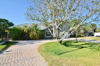 283 NE Sagamore Terrace in Port St. Lucie, FL - Building Photo - Building Photo