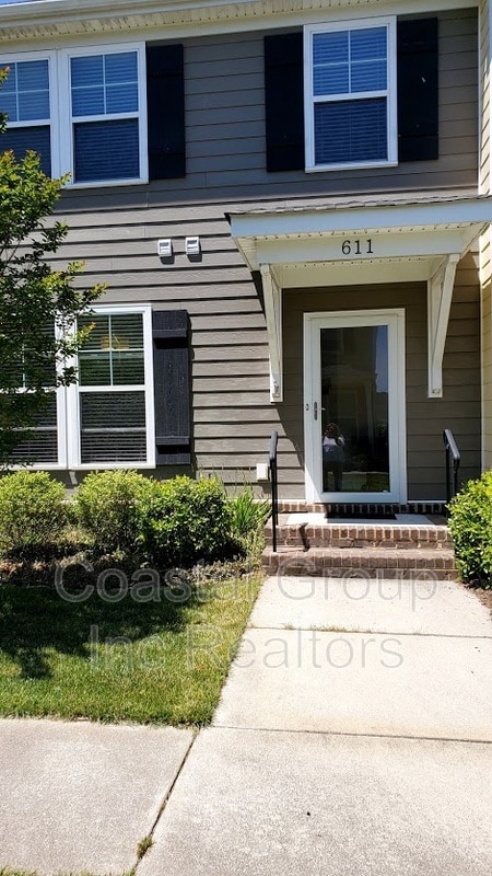 property at 611 Vero Street