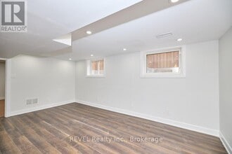 152 Parnell Rd in St Catharines, ON - Building Photo - Building Photo