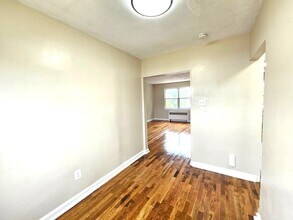 1001 S Main St, Unit 106 in Pleasantville, NJ - Building Photo - Building Photo