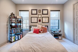5521 Kiam St in Houston, TX - Building Photo - Building Photo