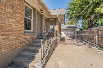 3728 Modlin Ave in Fort Worth, TX - Building Photo - Building Photo