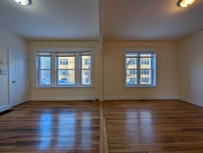 3209 W Pierce Ave, Unit 1 in Chicago, IL - Building Photo - Building Photo