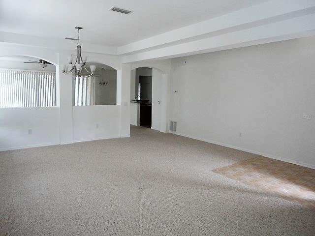 471 Westchester Hills Ln in Valrico, FL - Building Photo - Building Photo