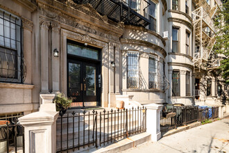 180 Sterling Pl in Brooklyn, NY - Building Photo - Building Photo