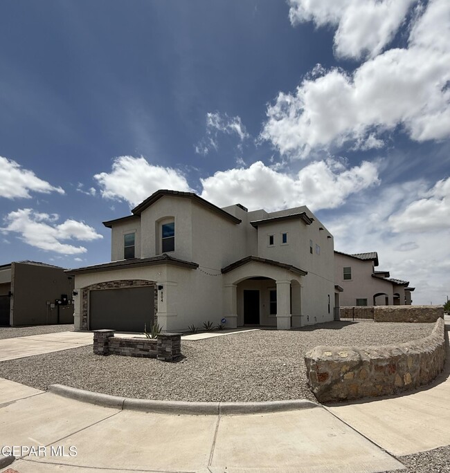property at 804 Blingwood