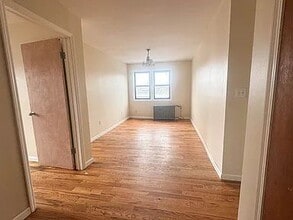 73-06 70th St in Queens, NY - Building Photo - Building Photo