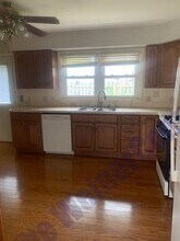 1809 Peach St in Champaign, IL - Building Photo - Building Photo