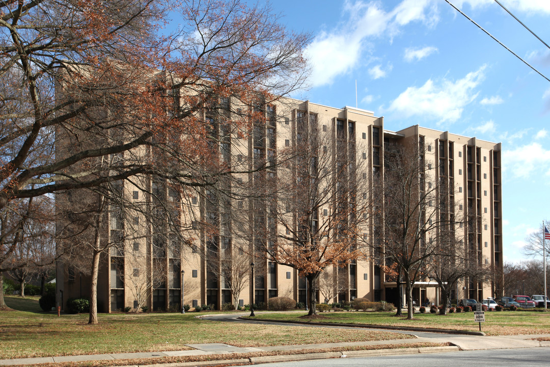 Hall Towers in Greensboro, NC - Building Photo