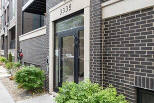 3335 N Sheffield Ave in Chicago, IL - Building Photo