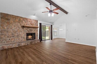 6007 Brentcove Dr in Arlington, TX - Building Photo - Building Photo