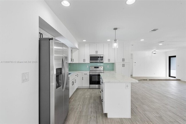 4309 Jackson St in Hollywood, FL - Foto de edificio - Building Photo