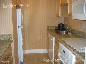 200 E Chestnut St-Unit -Unit 1616 in Chicago, IL - Building Photo - Building Photo