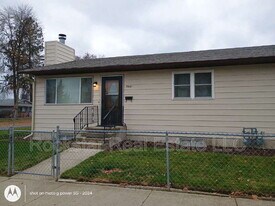 5601 N Morton St in Spokane, WA - Building Photo