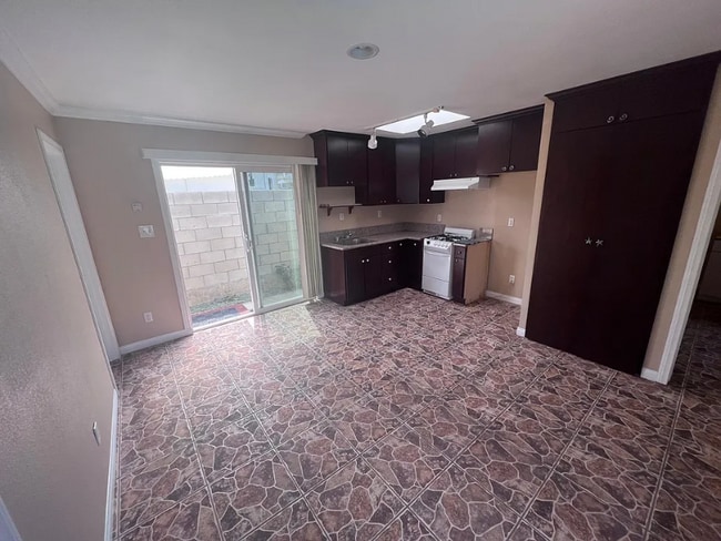 property at 3058 Murray Ln